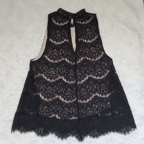 NWOT love, Fire Mock Neck Lace Top Size XS - Picture 4 of 7
